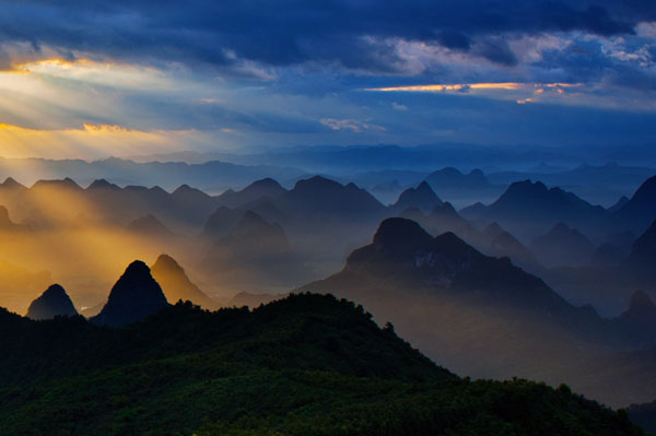 桂林市尧山美丽风景摄影