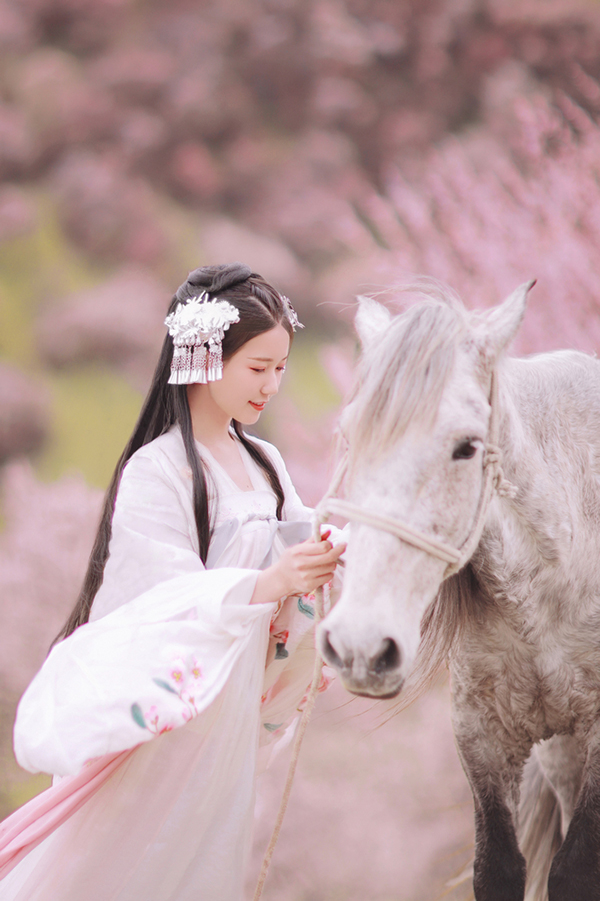 古装女子摄影照片，古风摄影