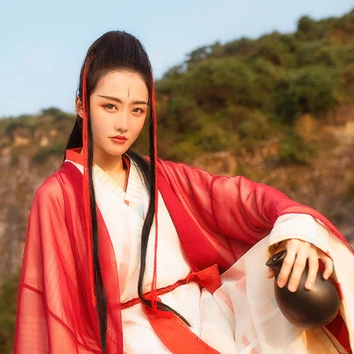 红衣女子霸气喝酒头像,唯美古风真人头像